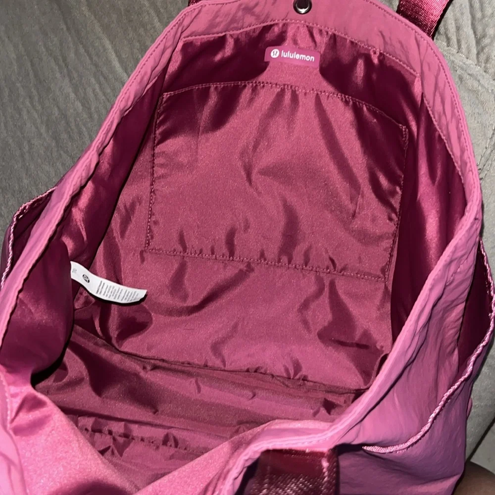 lululemon athletica Pink Tote Bag - Picture 5 of 6